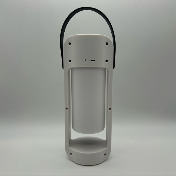 Bass Jaxx Bluetooth Speaker and Lantern With LED Flickering Flame Effect Music - Picture 7 of 9